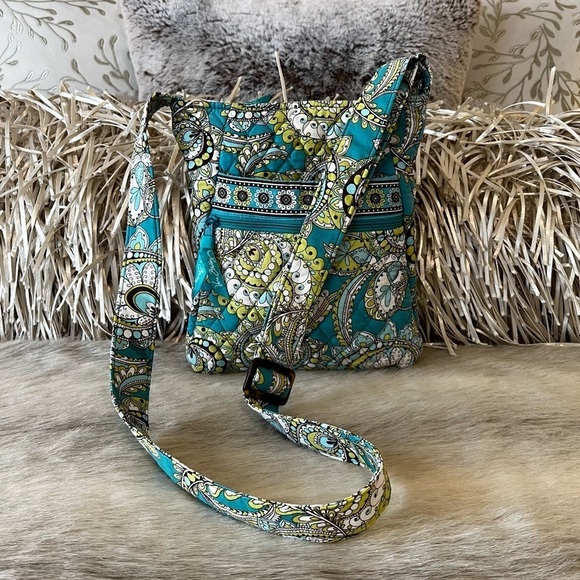 VERA BRADLEY Peacock Zipper Hipster Crossbody Y2K Green Turquoise Paisley 2007 - Picture 1 of 14